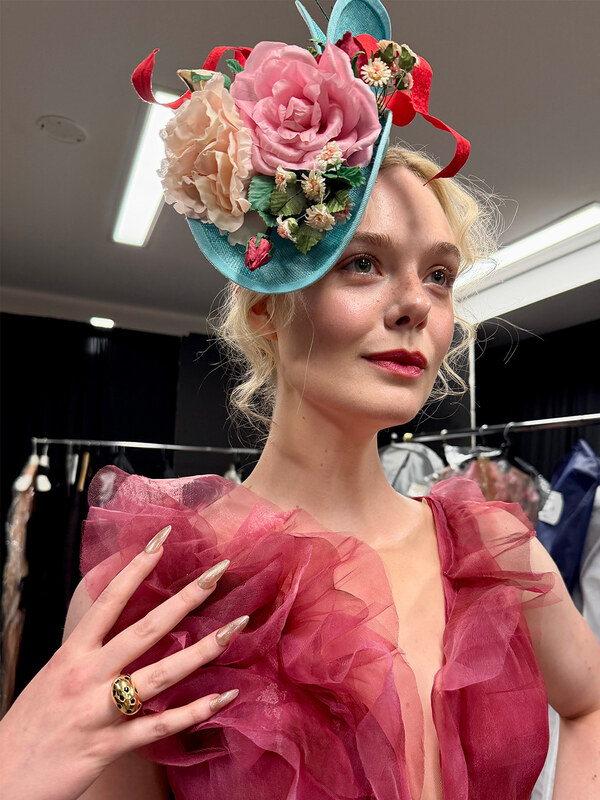 Elle Fanning nude photo 1