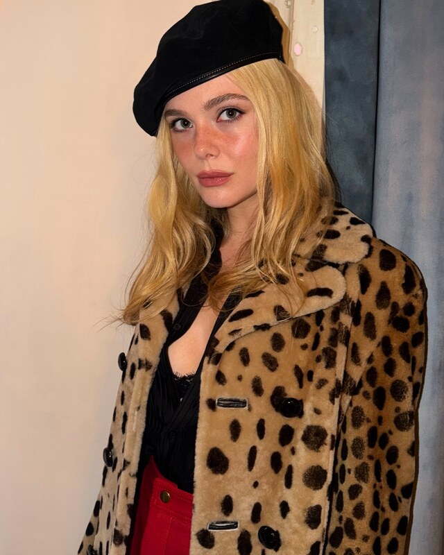 Elle Fanning nude photo 1