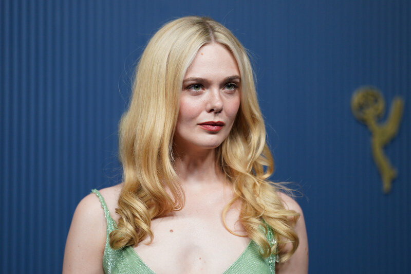 Elle Fanning nude photo 5