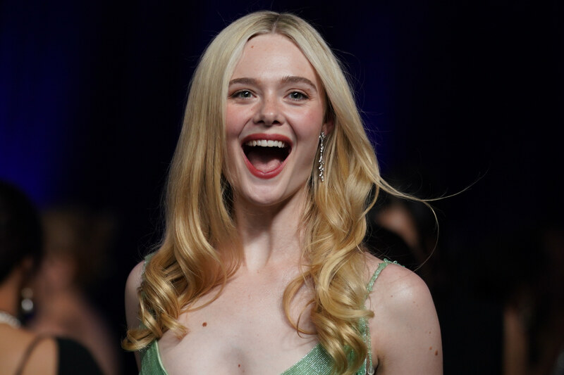 Elle Fanning nude photo 6