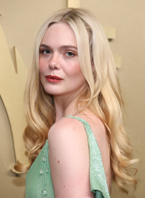 Elle Fanning nude photo 9