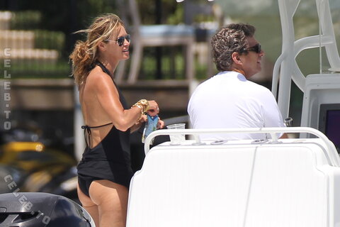 Elle MacPherson nude