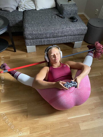 EllenViking nude photo 2