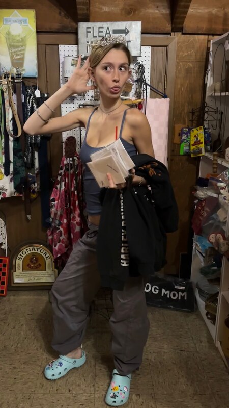 Ellesasmrr nude photo 3