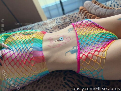 Ellexxaurus nude photo 37