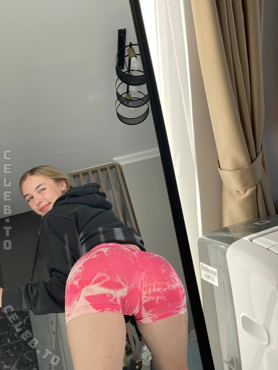 Ellie_Candy nude photo 2