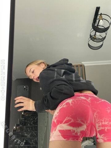 Ellie_Candy nude photo 26