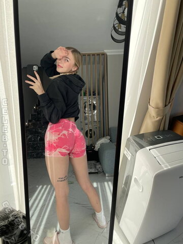 Ellie_Candy nude photo 24