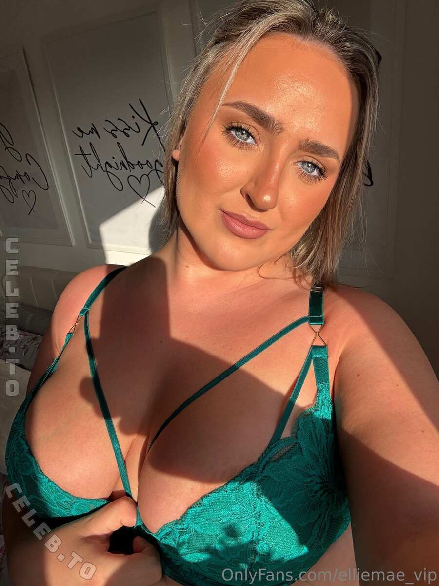 elliemae_vip nude photo 6