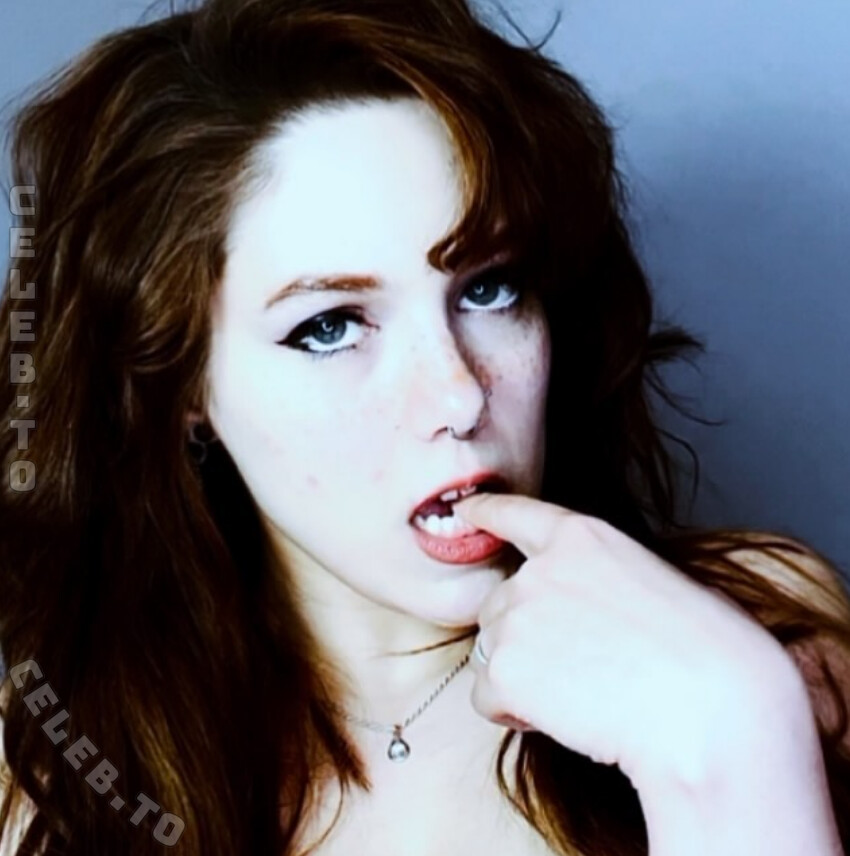Ellie_Skyes nude photo 1