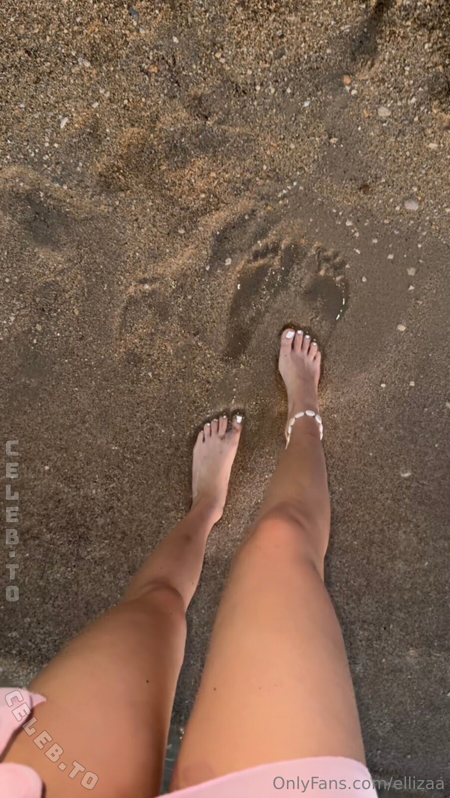 ellizaa nude photo 6