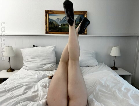 EllyNora – Already older but I have not seen here yet