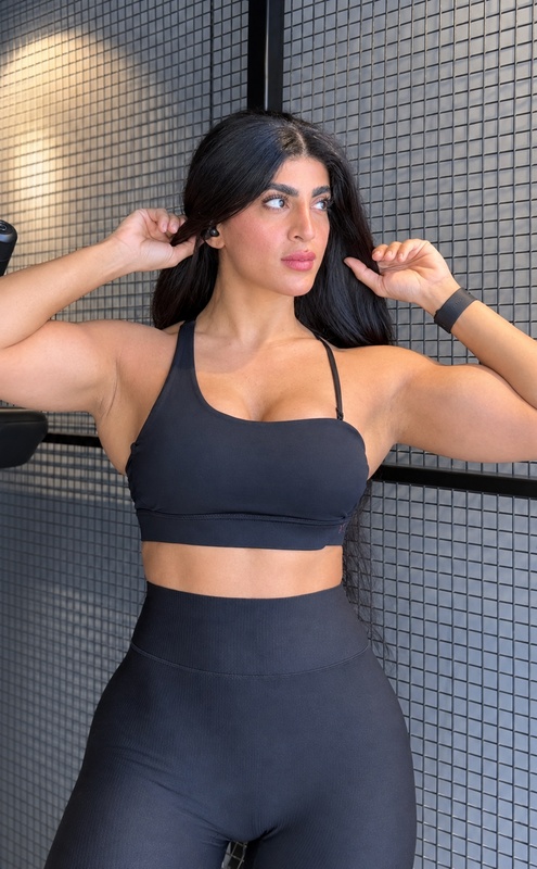 elmaysah nude photo 1