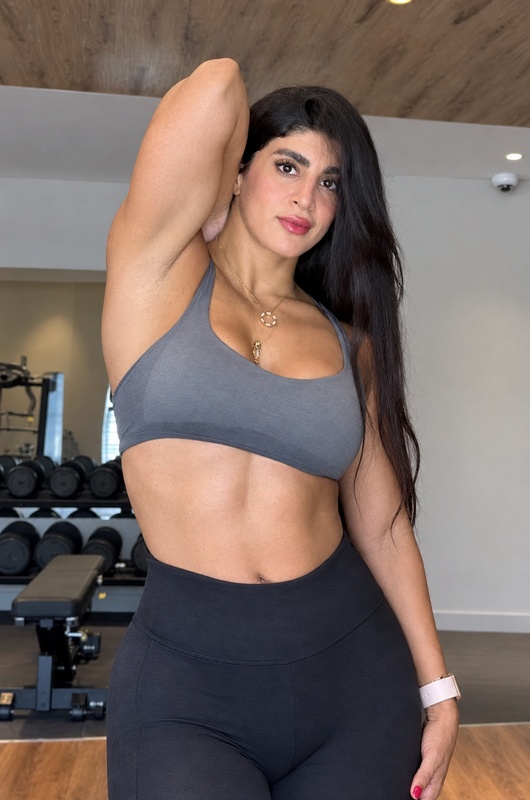 elmaysah nude photo 3