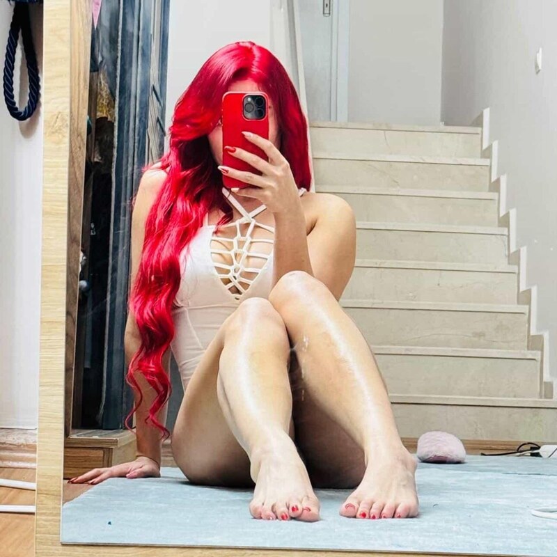 Elmira nude photo 6