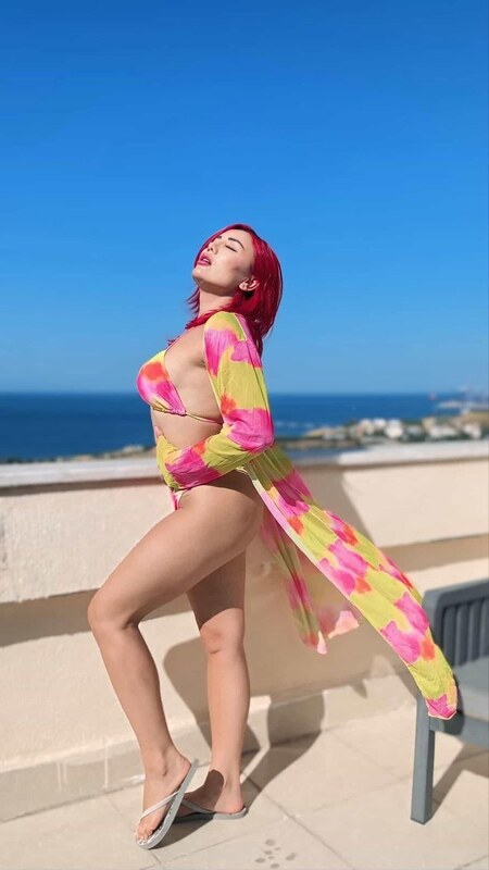 Elmira nude photo 9