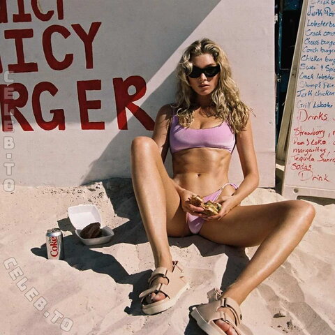 Elsa Hosk nude photo 6