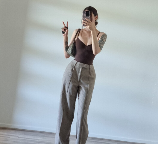 ELTK nude photo 12