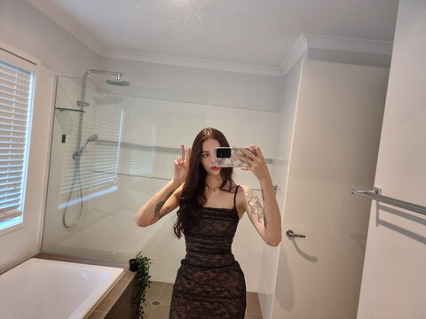 ELTK nude photo 23