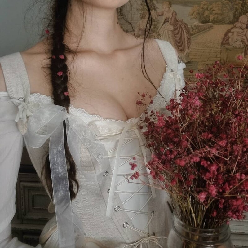 ELTK nude photo 4