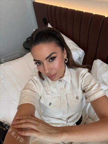 Elvana gjata nude photo 15
