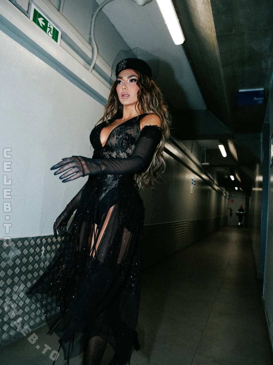 Elvana gjata nude photo 17
