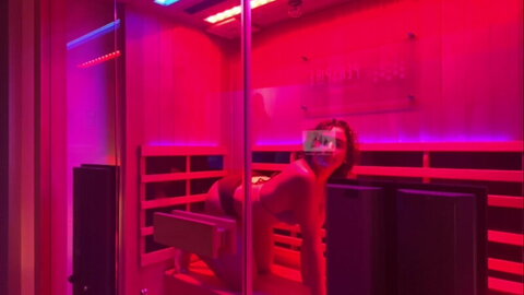 Em Rose nude photo 1