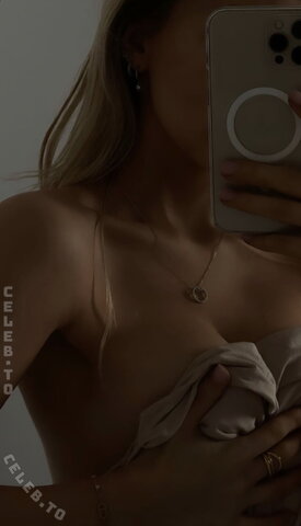 Ema Louise nude photo 9