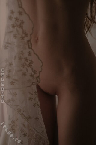 Emanuelle_art nude photo 24