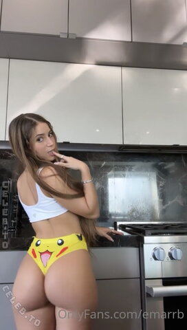 Emarrb nude photo 444