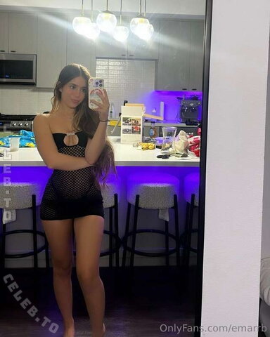 Emarrb nude photo 30