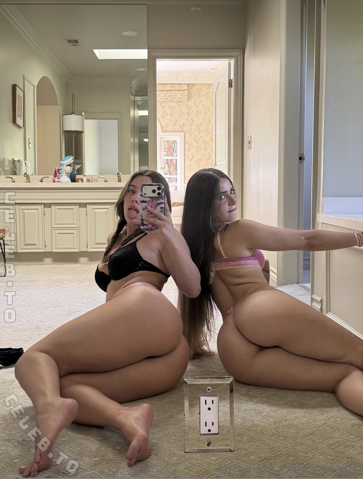 Emarrb nude photo 1