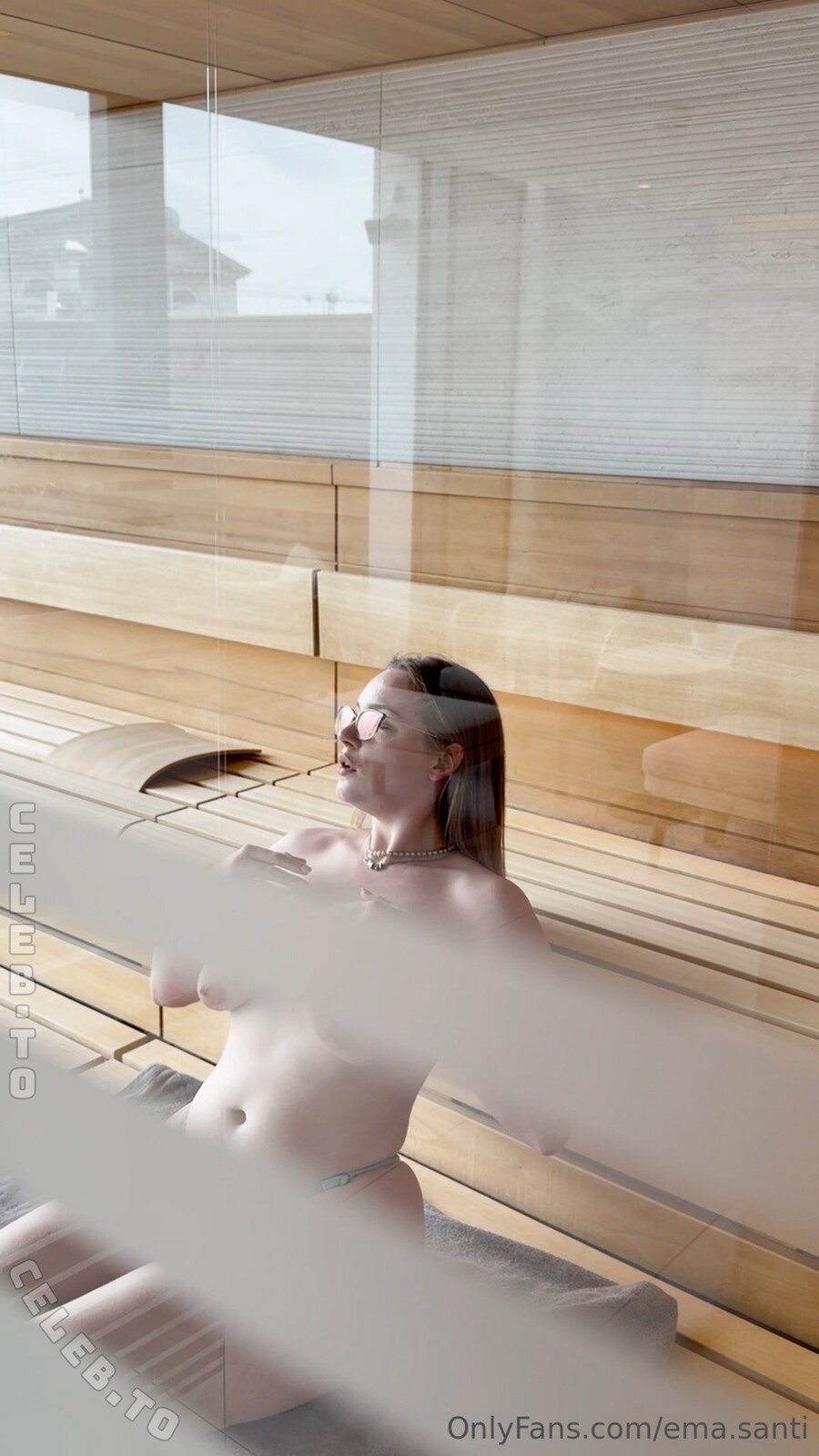Ema.santi nude photo 2