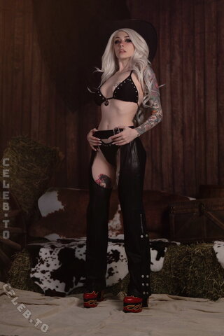 Ember wolf nude photo 6