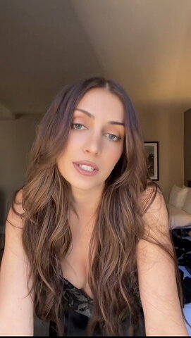 Emelia Hartford Sexy (12 photos)
