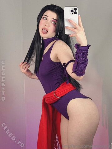 Emfoxpng nude photo 25