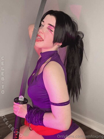 Emfoxpng nude photo 24
