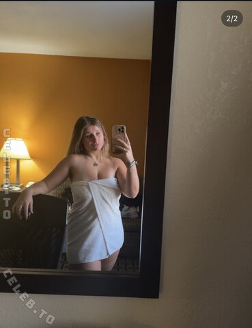 Emiglia Bader nude photo 33
