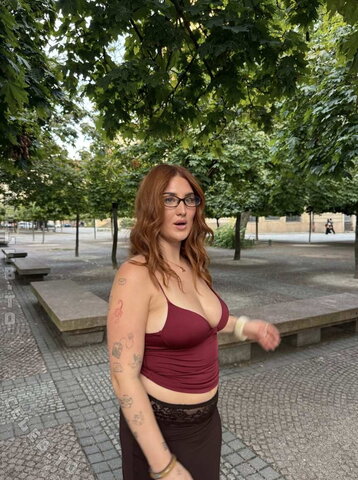 Emilia Baumgart nude photo 3