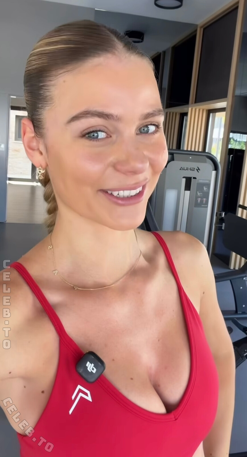 Emilia BTE nude photo 5