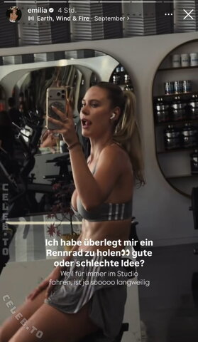 Emilia BTE nude photo 4