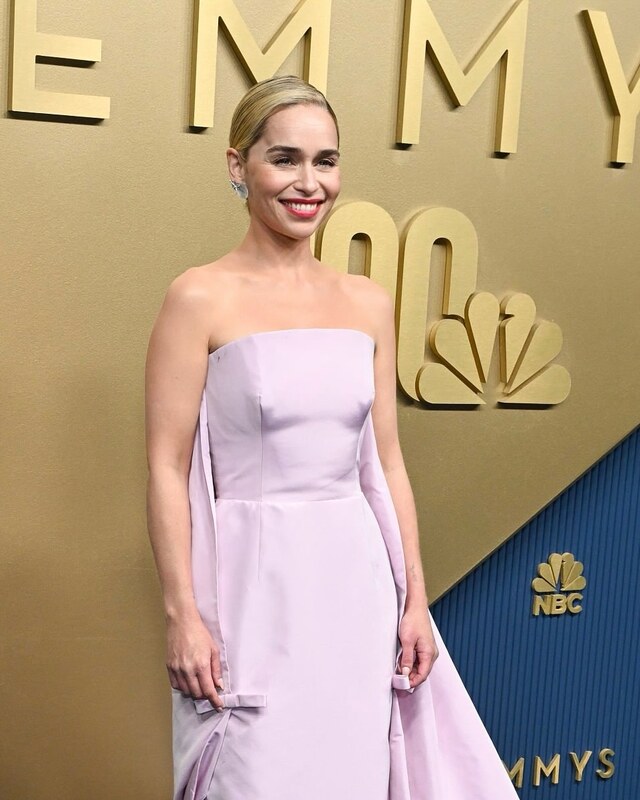 Emilia Clarke nude photo 2