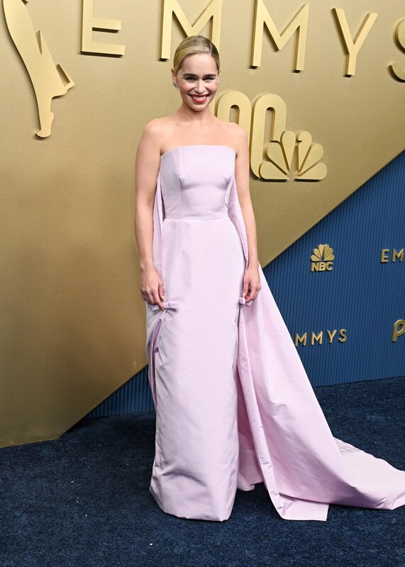Emilia Clarke nude photo 4