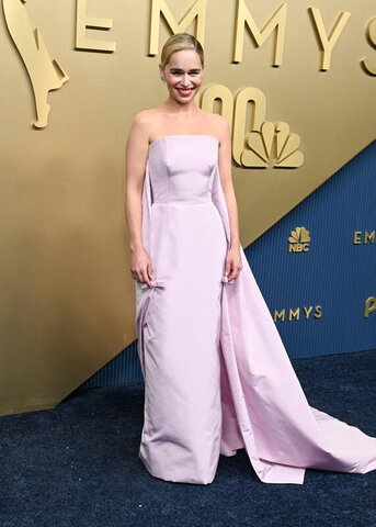 Emilia Clarke nude photo 13