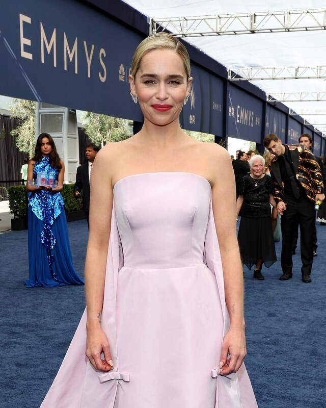 Emilia Clarke nude photo 9