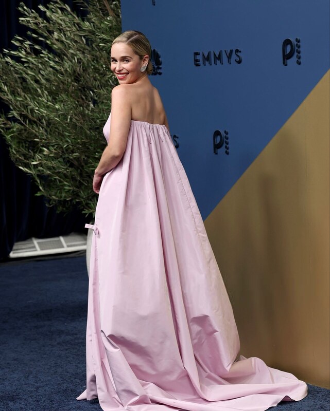 Emilia Clarke nude photo 13