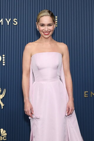 Emilia Clarke nude photo 3