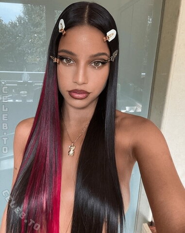 Emilia Mernes nude photo 2