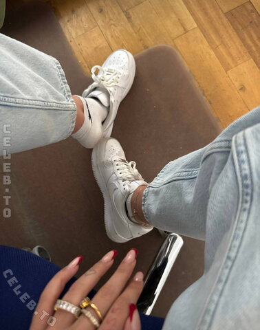 emiliaaa.rose nude photo 23