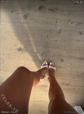 emiliaaa.rose nude photo 18